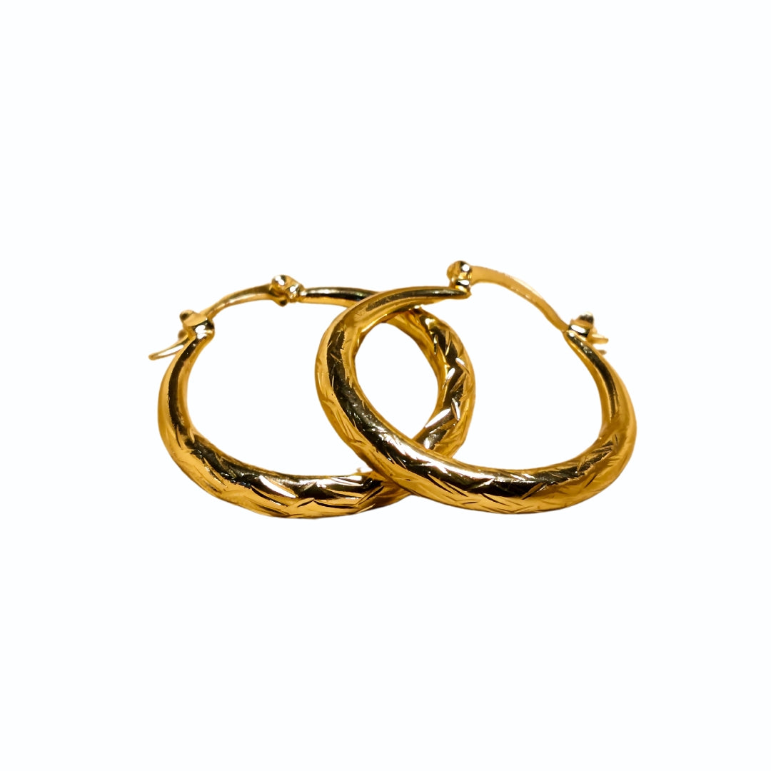 GOLDEN TWISTED HOOPS